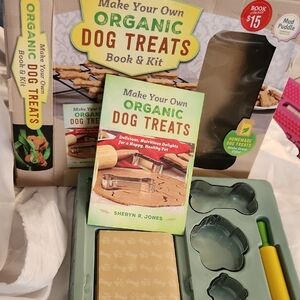NWT Organic Dog Treats Book & Kit